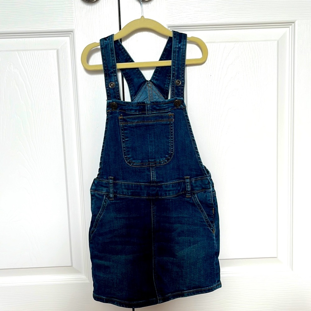 GapKids size S Denim Skirtall